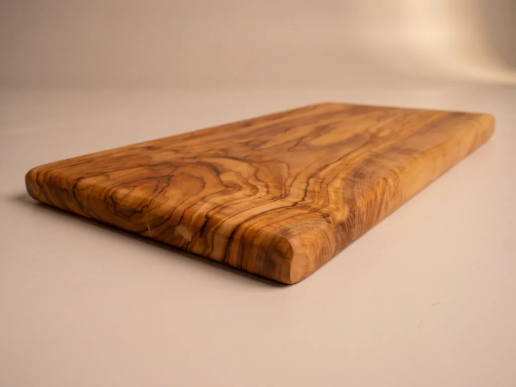 Rectangular cutting board low-profile thickness view